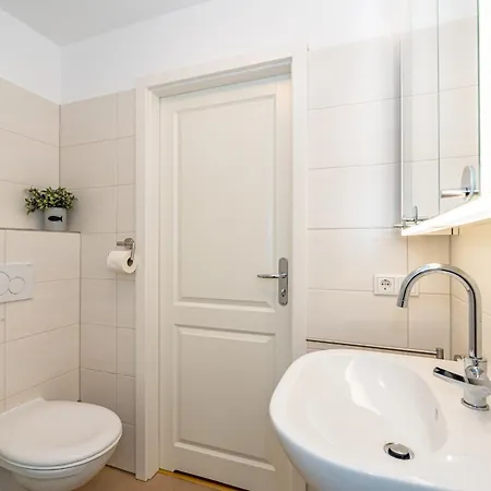 Haus Duenenburg Seestern Fiete App D07 *